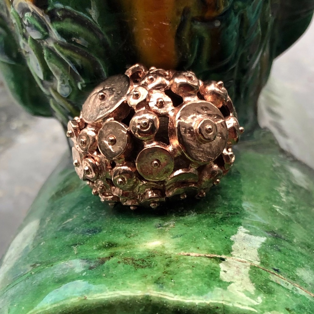 Oscar De La Renta Rose Gold Colored Statement Ring - Picture 4 of 8